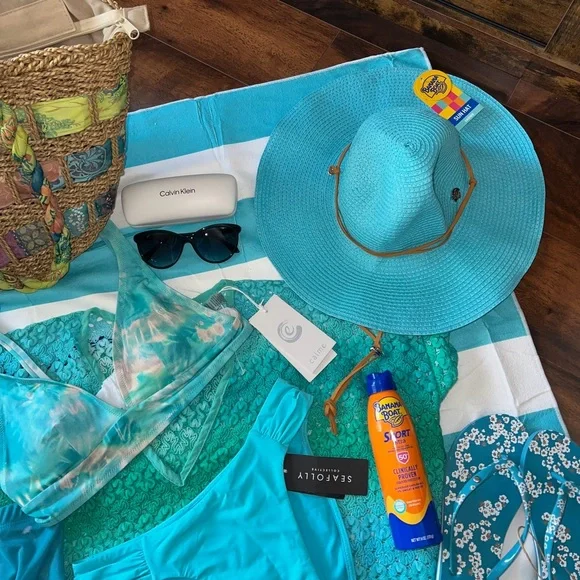 NWT Teal Beachwear Bundle Set with Accessories - Picture 3 of 16